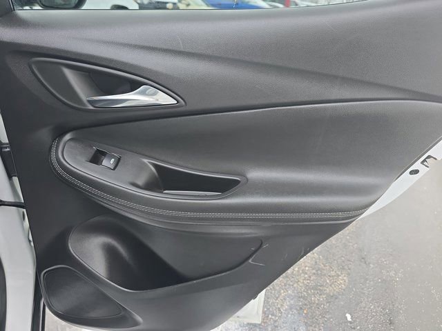 Used 2023 Buick Encore GX Select image 16