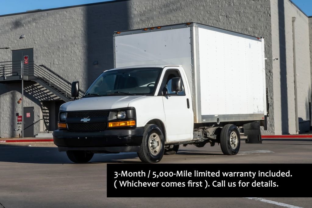 Used 2017 Chevrolet Express 3500 RWD image 3