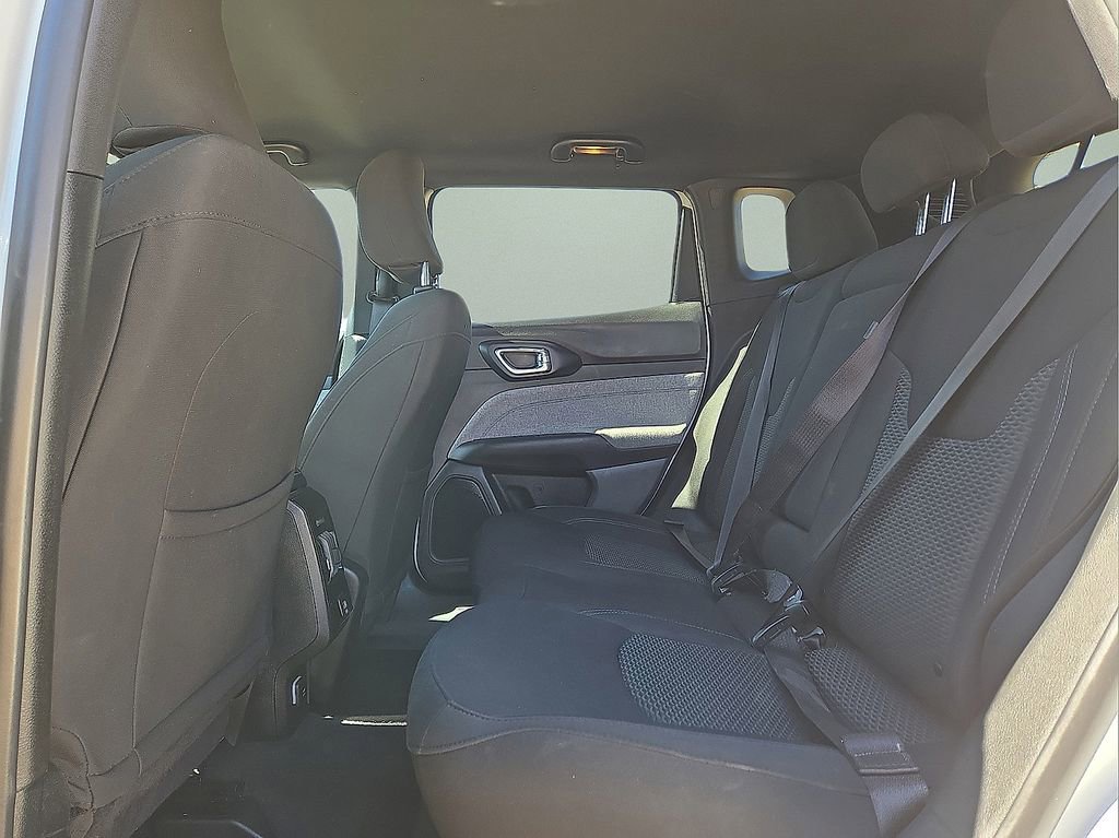 Used 2024 Jeep Compass Sport image 15