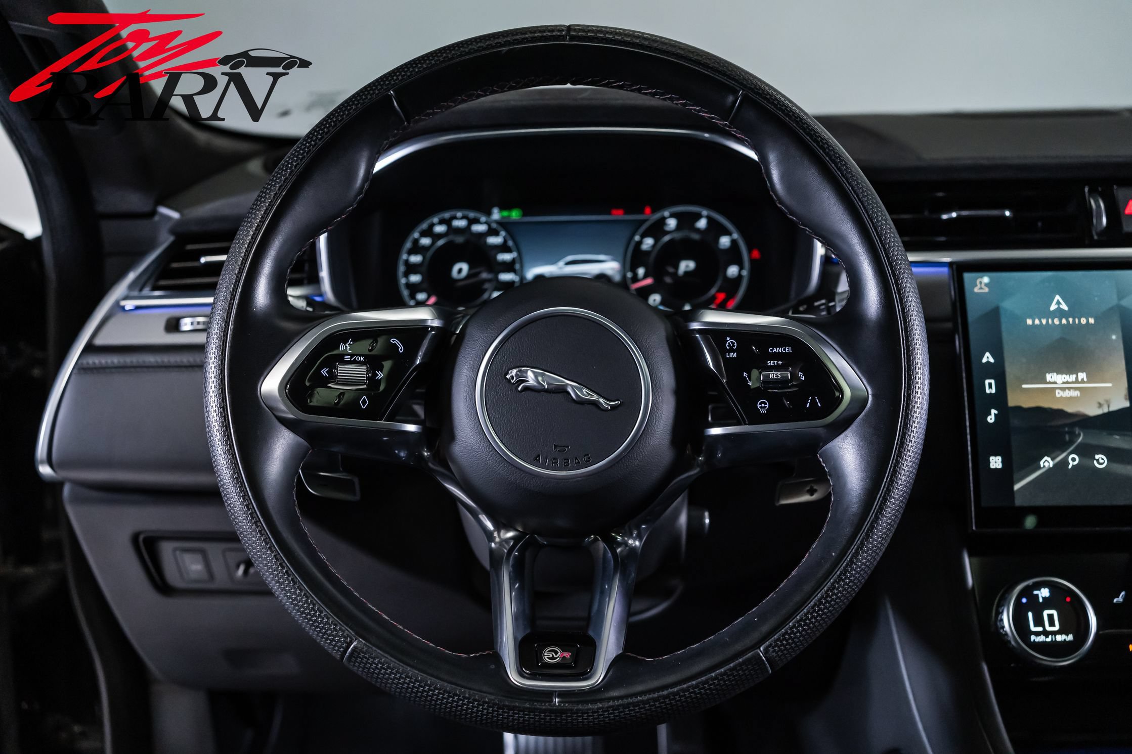 Used 2021 Jaguar F-PACE SVR AWD/4WD image 31