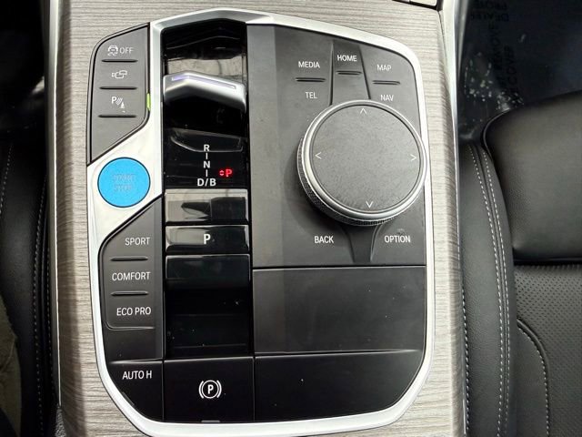 Used 2025 BMW i4 xDrive40i w/ Parking Assistance Package image 38