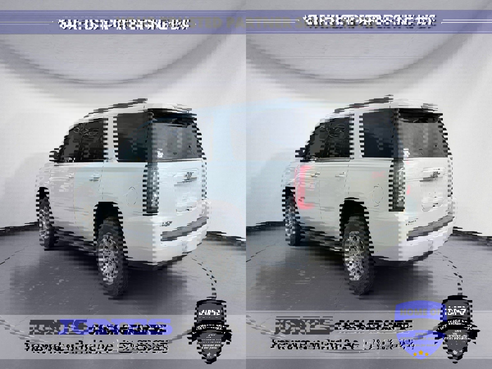 Used 2018 GMC Yukon SLT w/ HD Trailering Package image 3