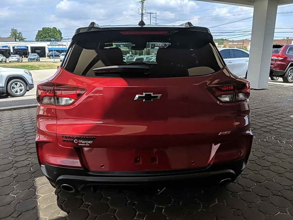 Used 2021 Chevrolet TrailBlazer RS w/ Sun and Liftgate Package image 6