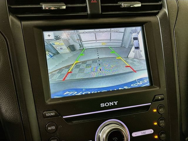 Used 2017 Ford Fusion Energi Titanium FWD image 18