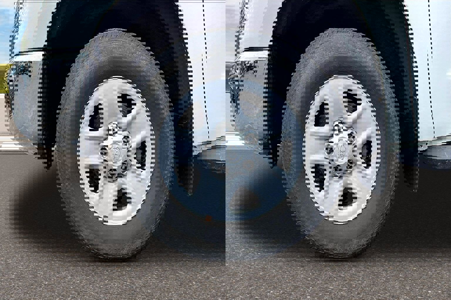 Used 2018 Toyota Tundra SR5 w/ SR5 Upgrade Package image 25