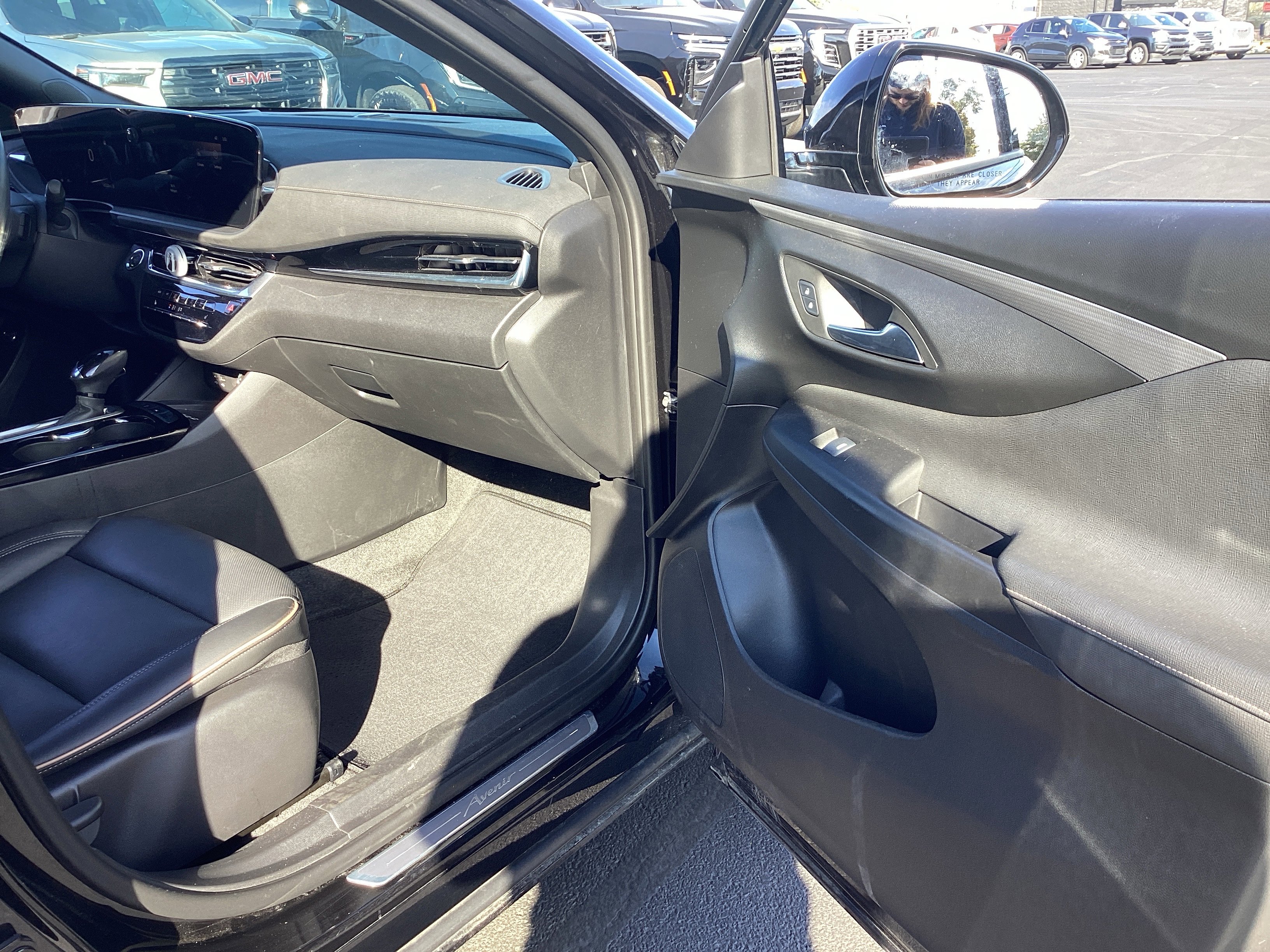 Used 2024 Buick Envista Avenir image 30