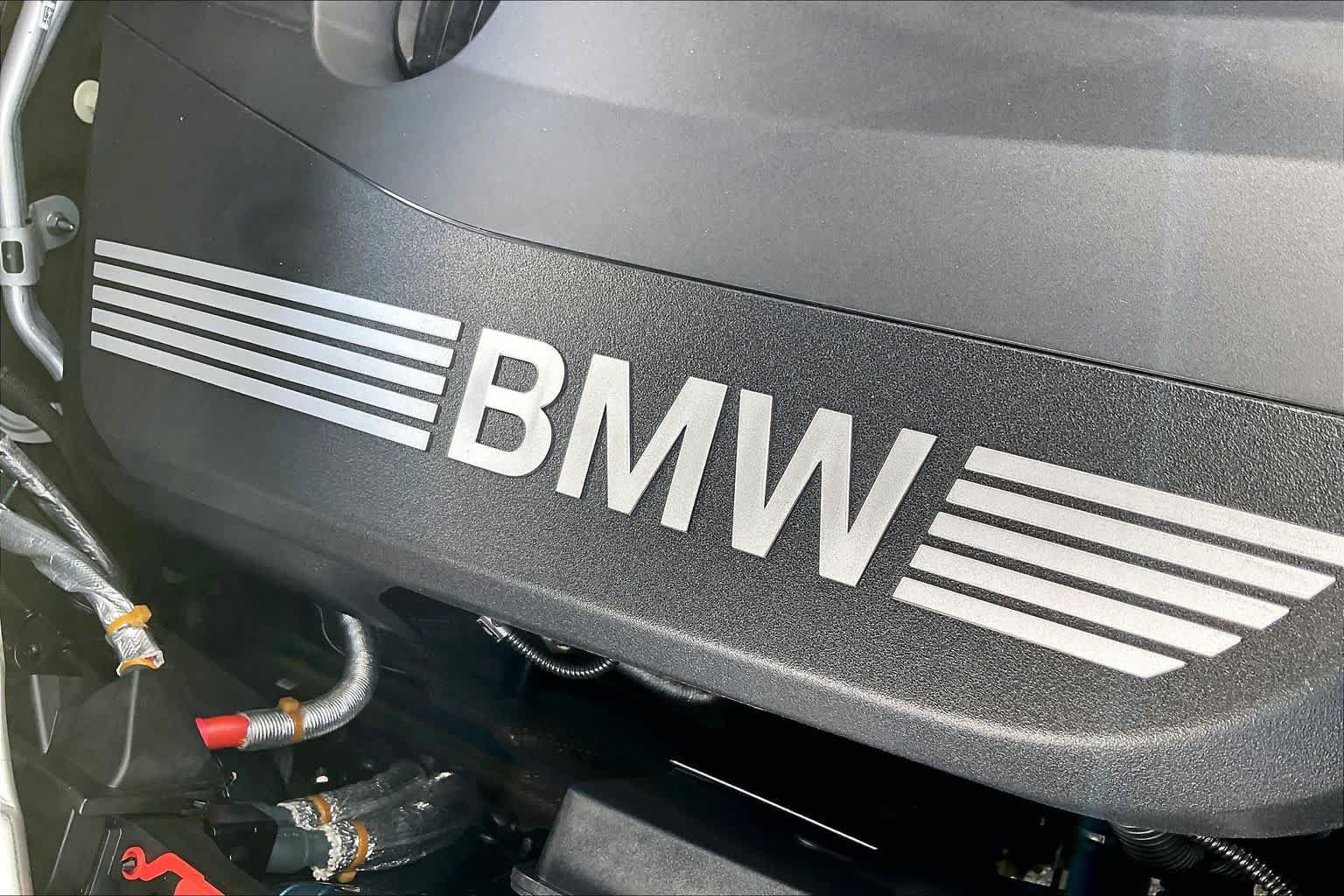 Used 2024 BMW X5 xDrive40i w/ Premium Package AWD/4WD image 34