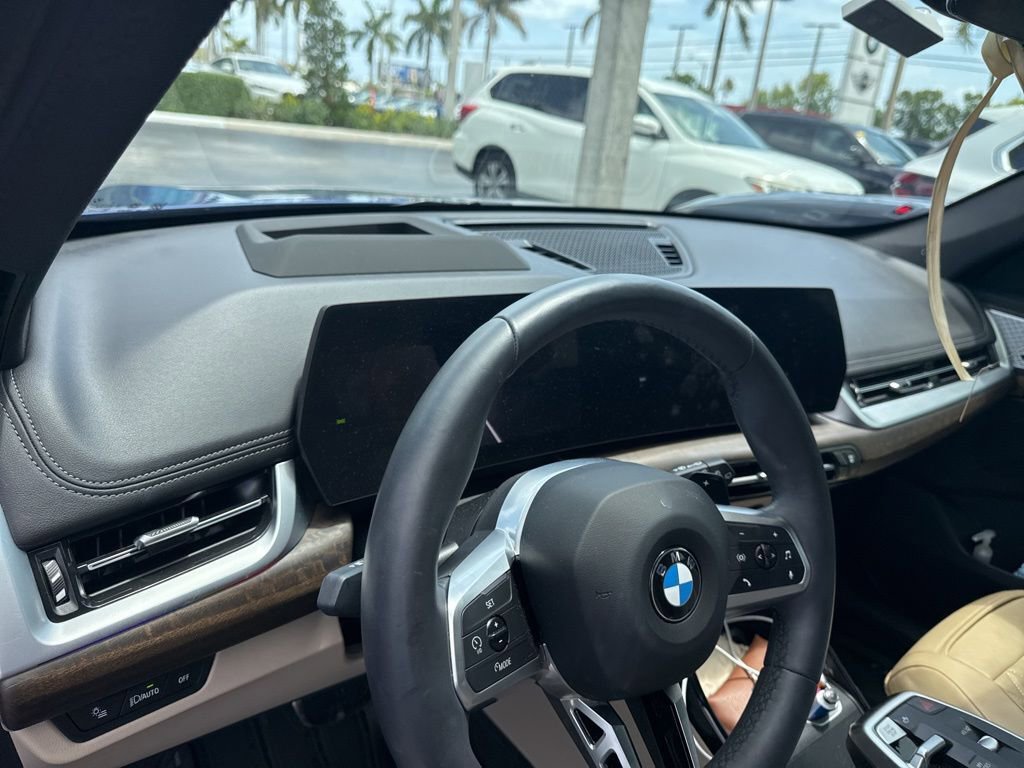 Used 2024 BMW X1 xDrive28i w/ Premium Package image 6