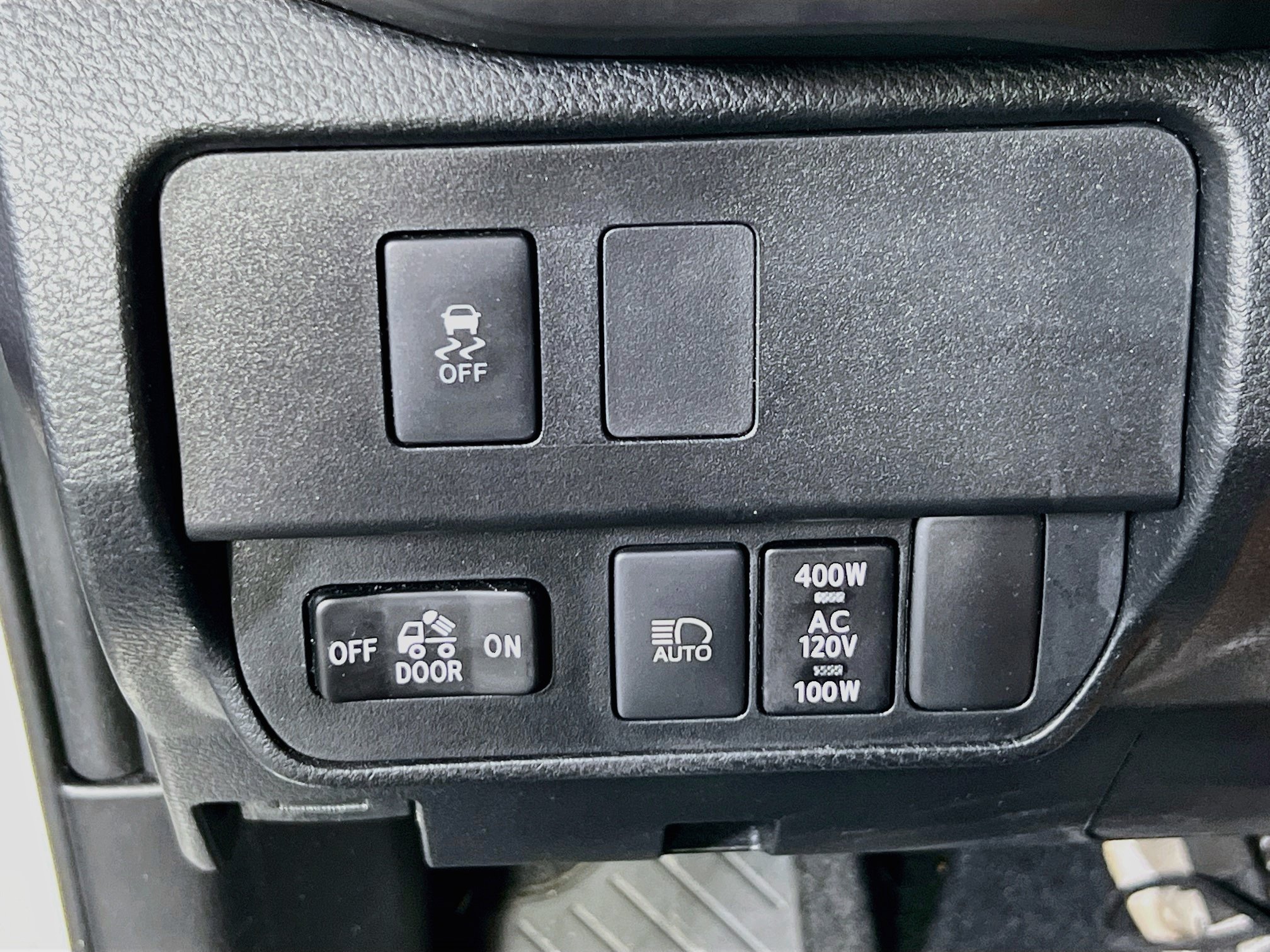Used 2021 Toyota Tacoma TRD Sport w/ Technology Package AWD/4WD image 10
