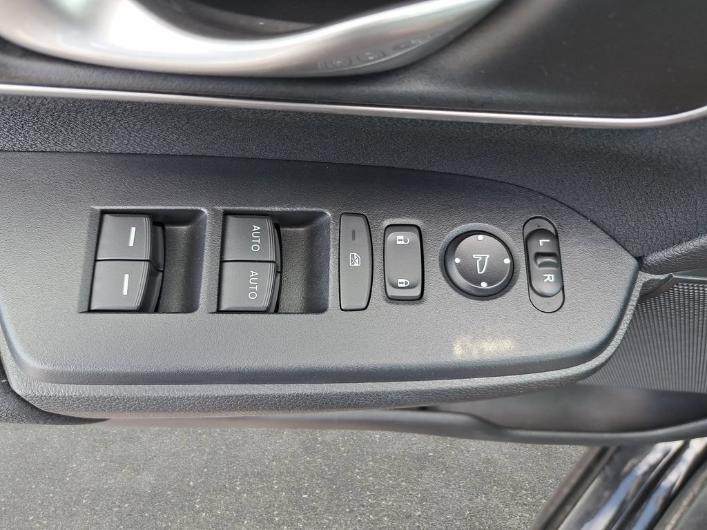 Used 2019 Honda CR-V EX image 27