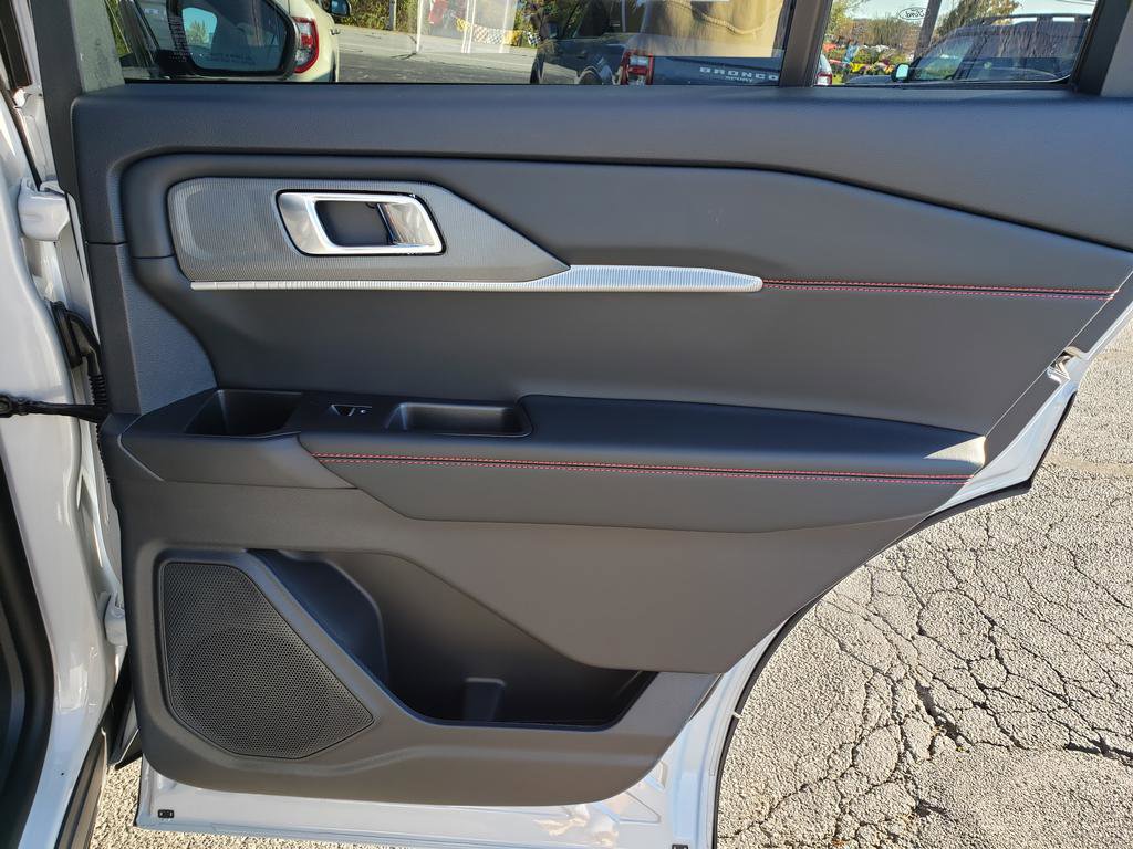 New 2026 Ford Explorer ST-Line image 15