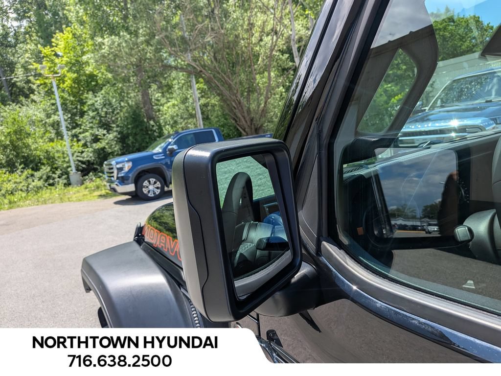 Used 2026 Jeep Gladiator Mojave AWD/4WD image 38