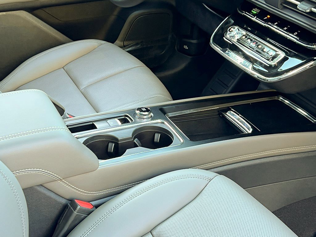 New 2026 Lincoln Corsair Reserve w/ Jet Appearance Package image 10