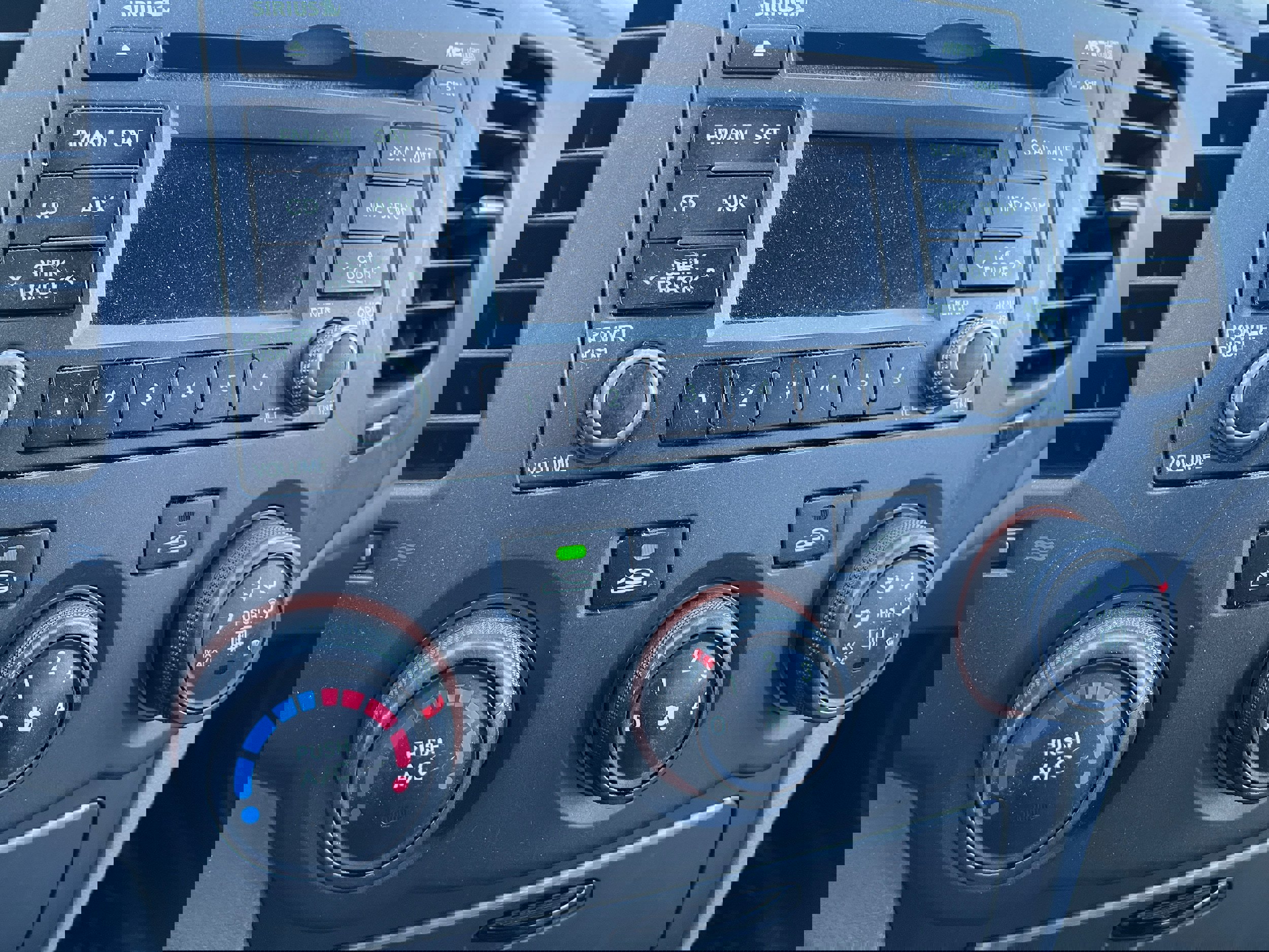 Used 2010 Kia Optima LX w/ Convenience Pkg image 14