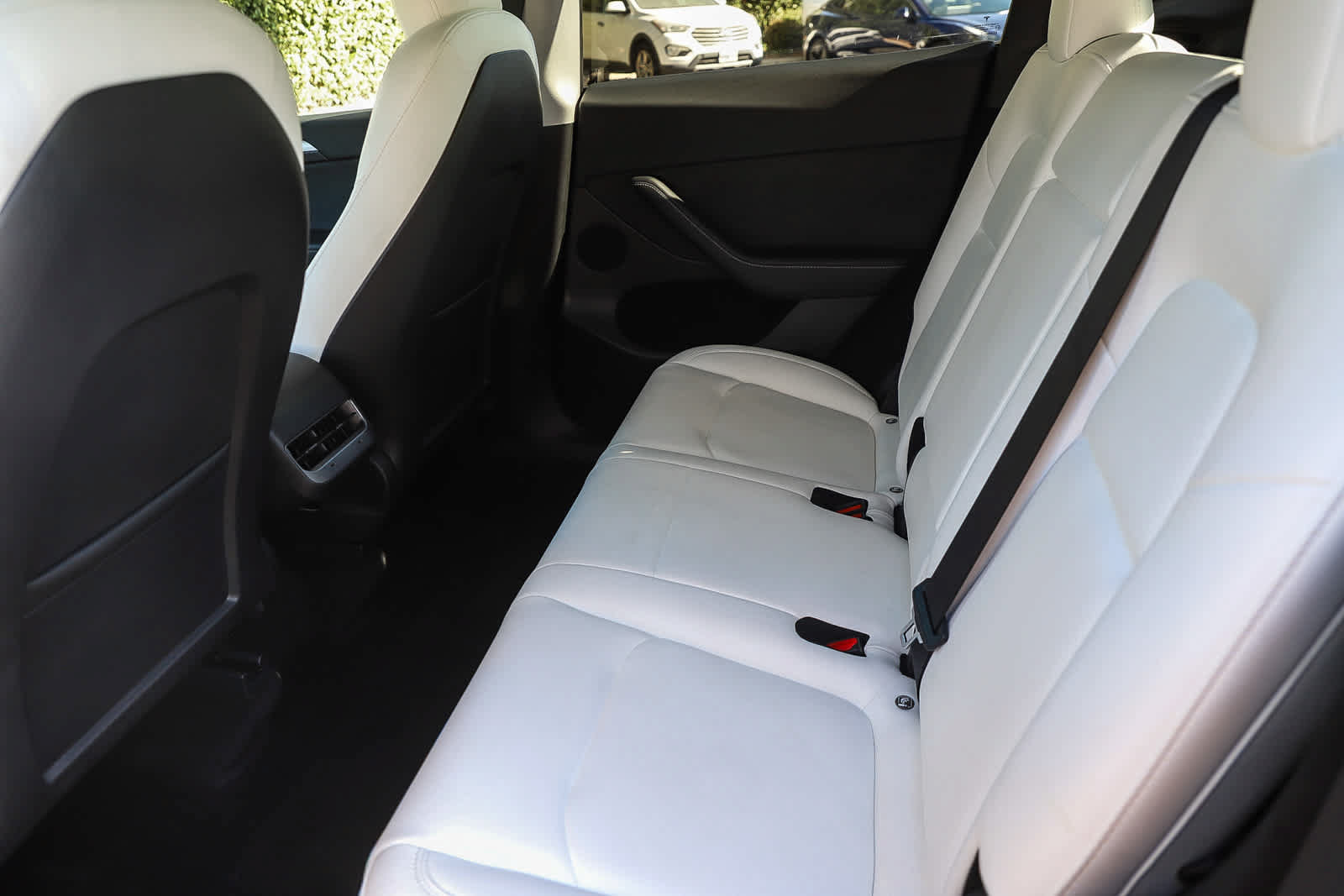 Used 2023 Tesla Model Y Long Range AWD/4WD image 17