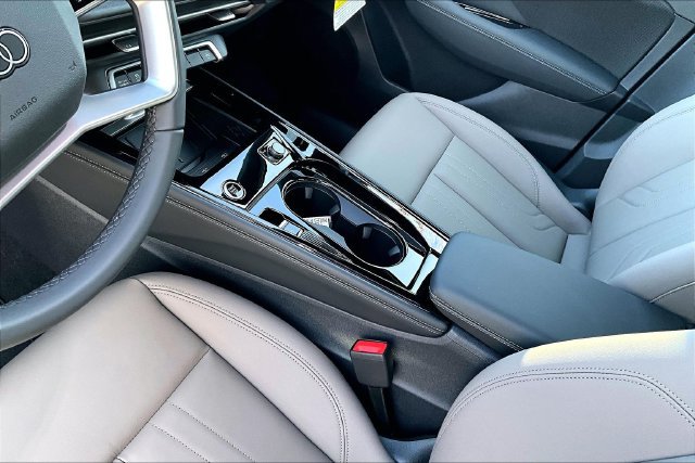 New 2026 Audi Q3 quattro 2.0T AWD/4WD image 14