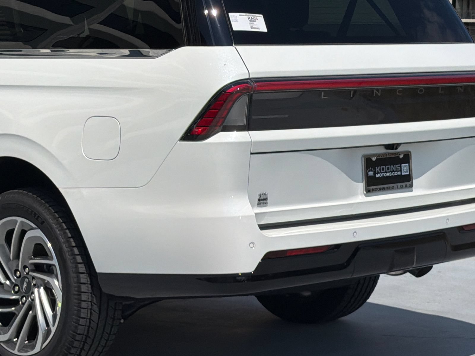 New 2027 Lincoln Navigator L Premier AWD/4WD image 7