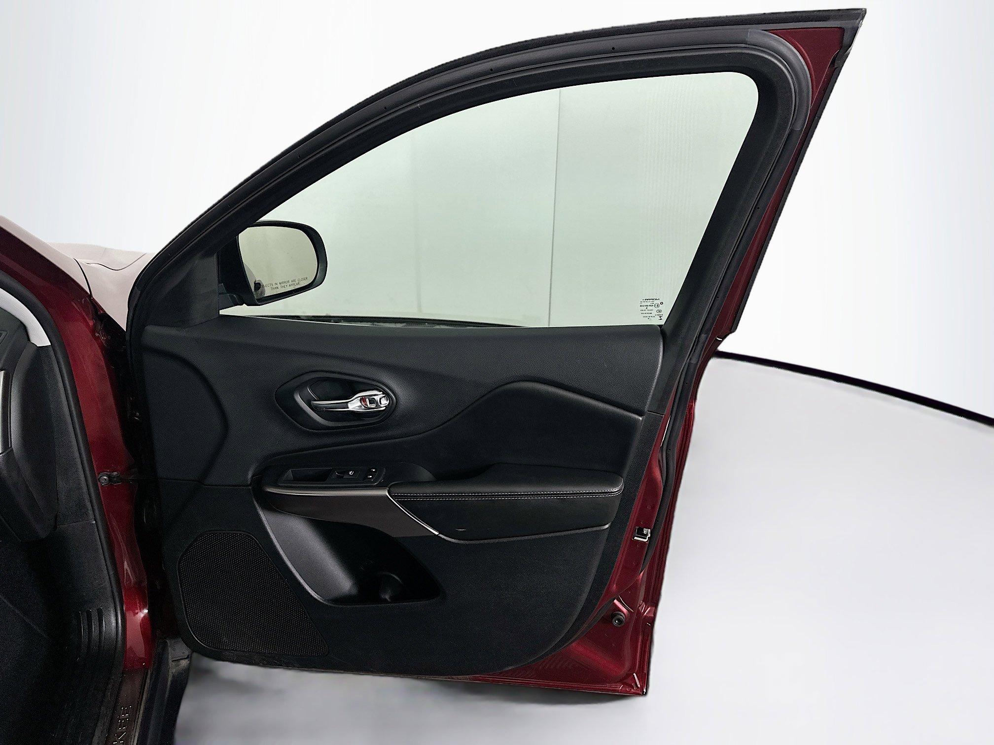 Used 2019 Jeep Cherokee Latitude w/ Popular Appearance Group image 30