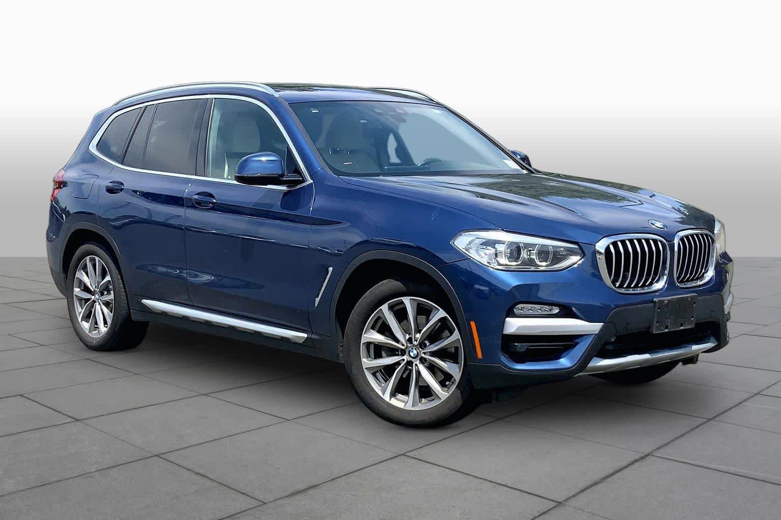 Used 2019 BMW X3 xDrive30i w/ Premium Package AWD/4WD image 3