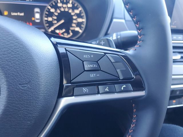 Used 2025 Nissan Altima 2.5 SR image 18