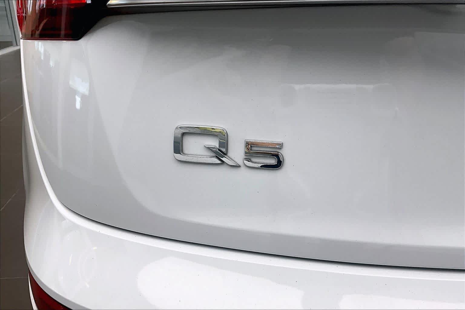 Used 2023 Audi Q5 2.0T Premium w/ Convenience Package AWD/4WD image 33