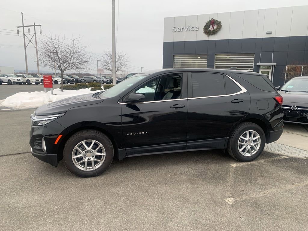 Used 2023 Chevrolet Equinox LT image 4