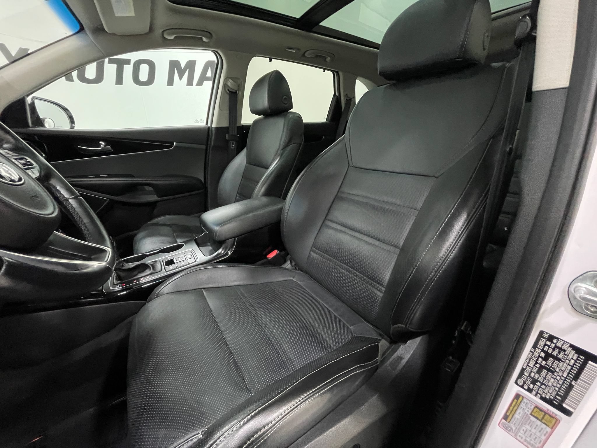 Used 2018 Kia Sorento SX AWD/4WD image 13