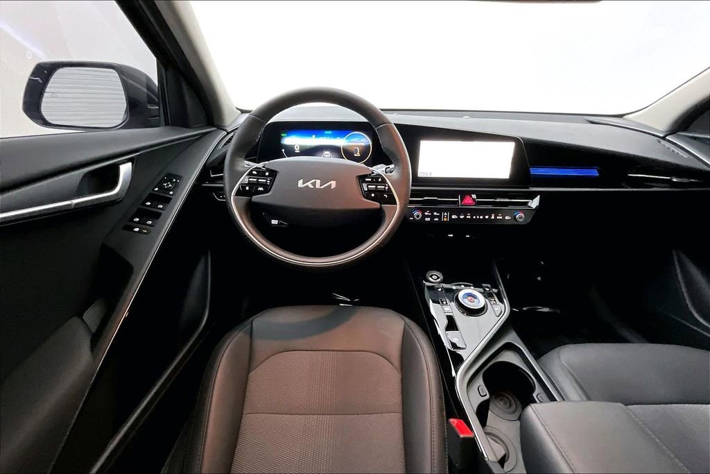 Used 2025 Kia Niro Wind w/ Wind Preserve Package image 7