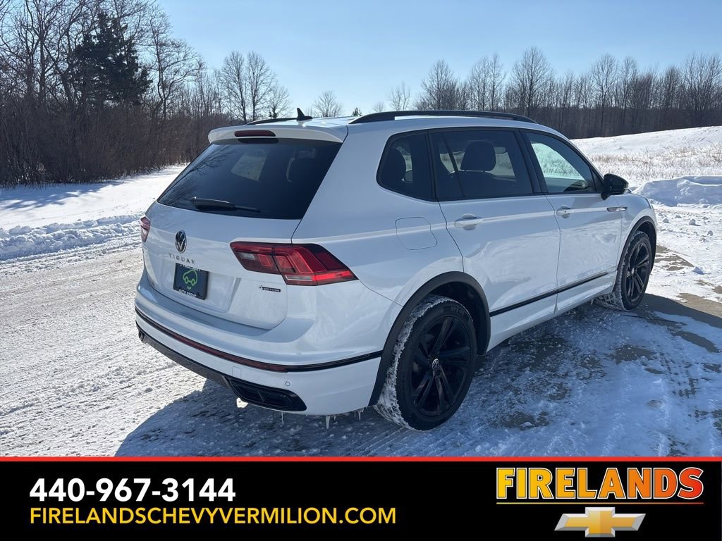 Used 2023 Volkswagen Tiguan SE R-Line image 9