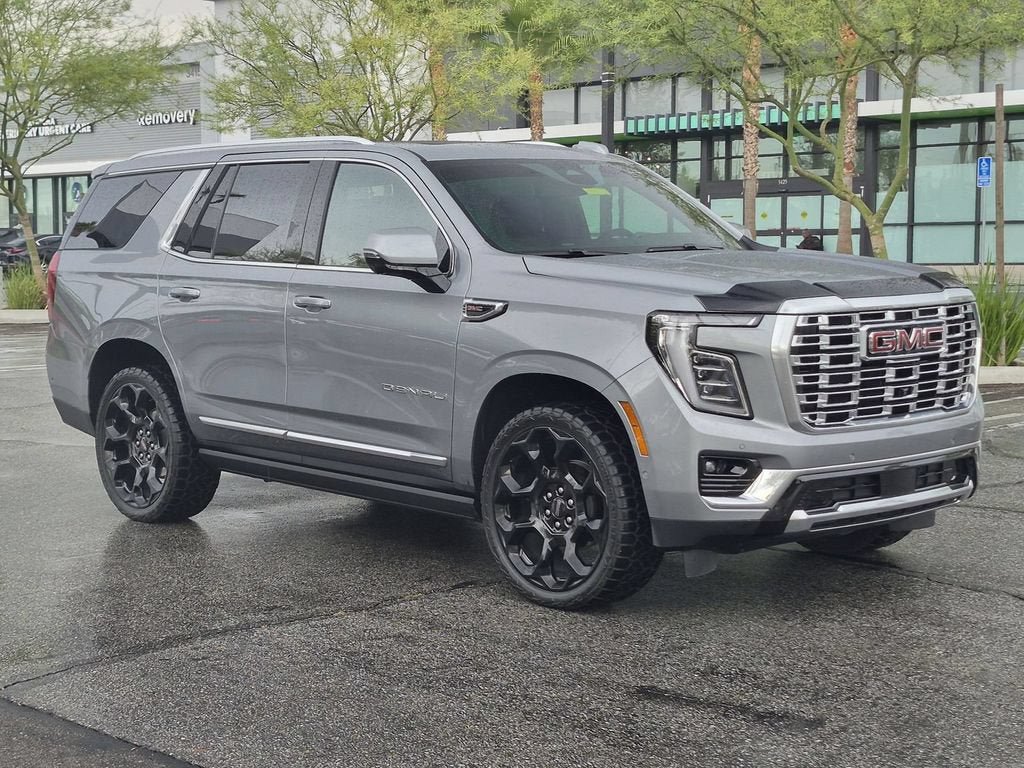 Used 2025 GMC Yukon Denali w/ Sun & Power Step Package AWD/4WD image 5