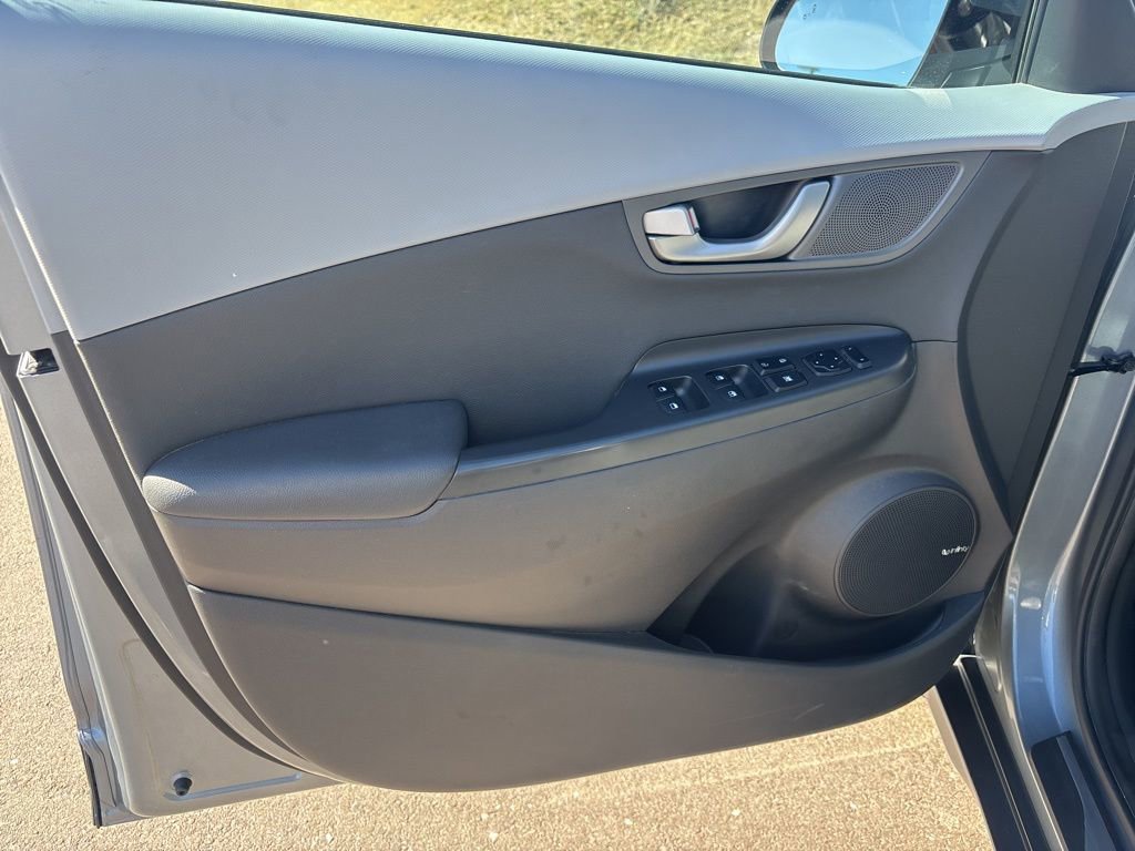 Used 2021 Hyundai Kona Ultimate image 10