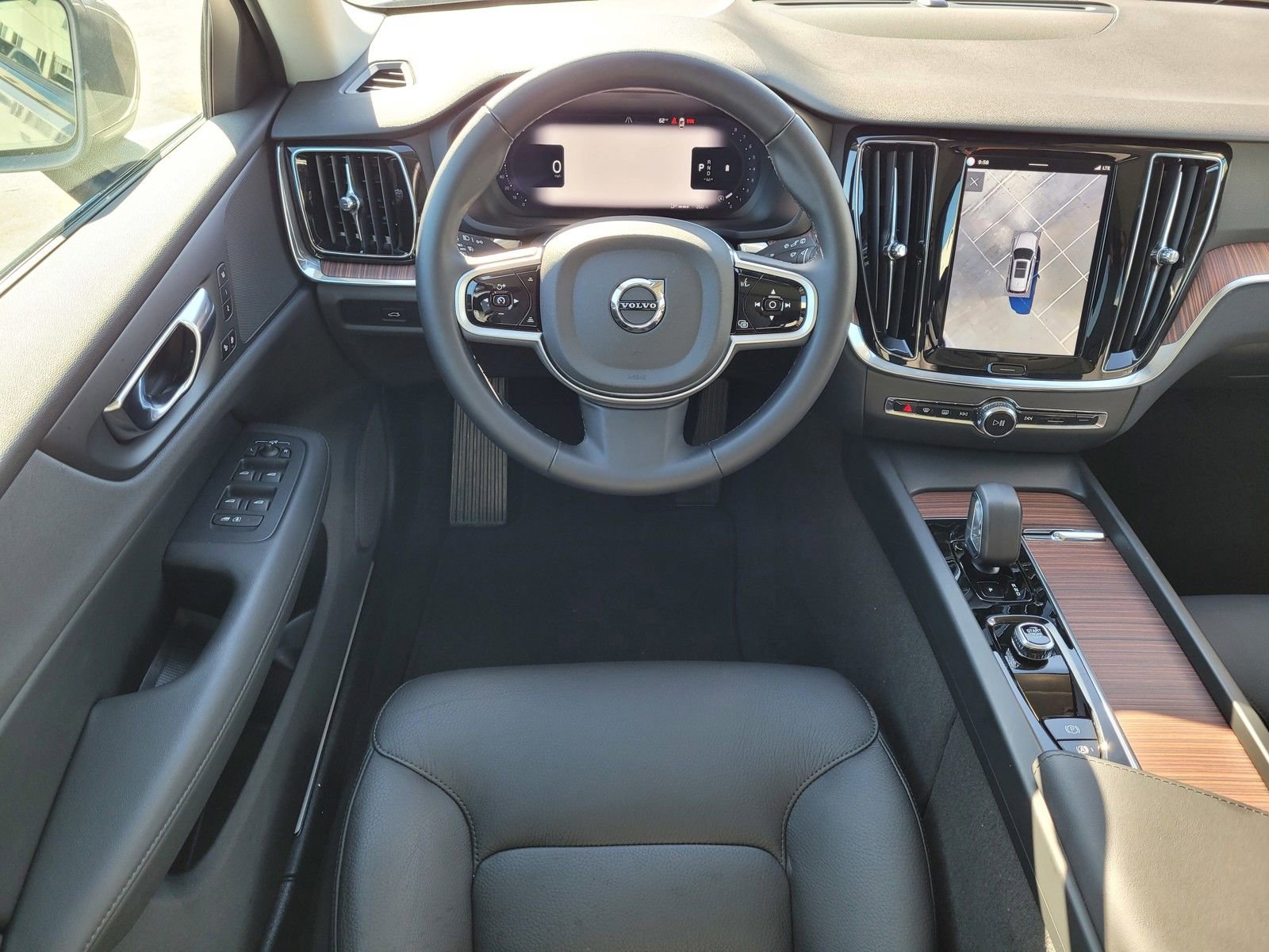 Certified 2025 Volvo V60 B5 Cross Country Plus image 11