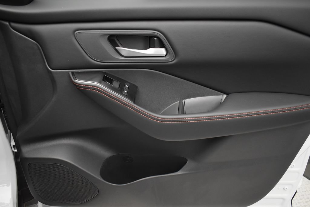 New 2026 Nissan Rogue SV AWD/4WD image 23