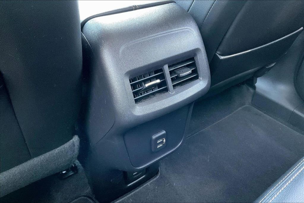 Used 2024 GMC Terrain AT4 w/ Tech Package AWD/4WD image 24