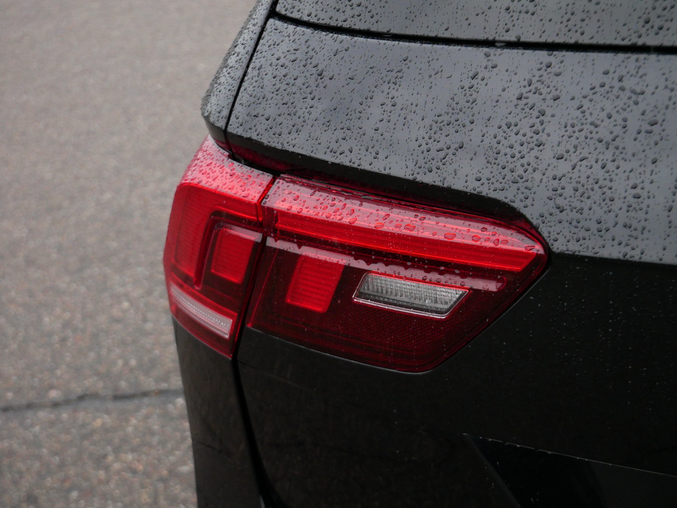 Certified 2024 Volkswagen Tiguan Wolfsburg Edition AWD/4WD image 17