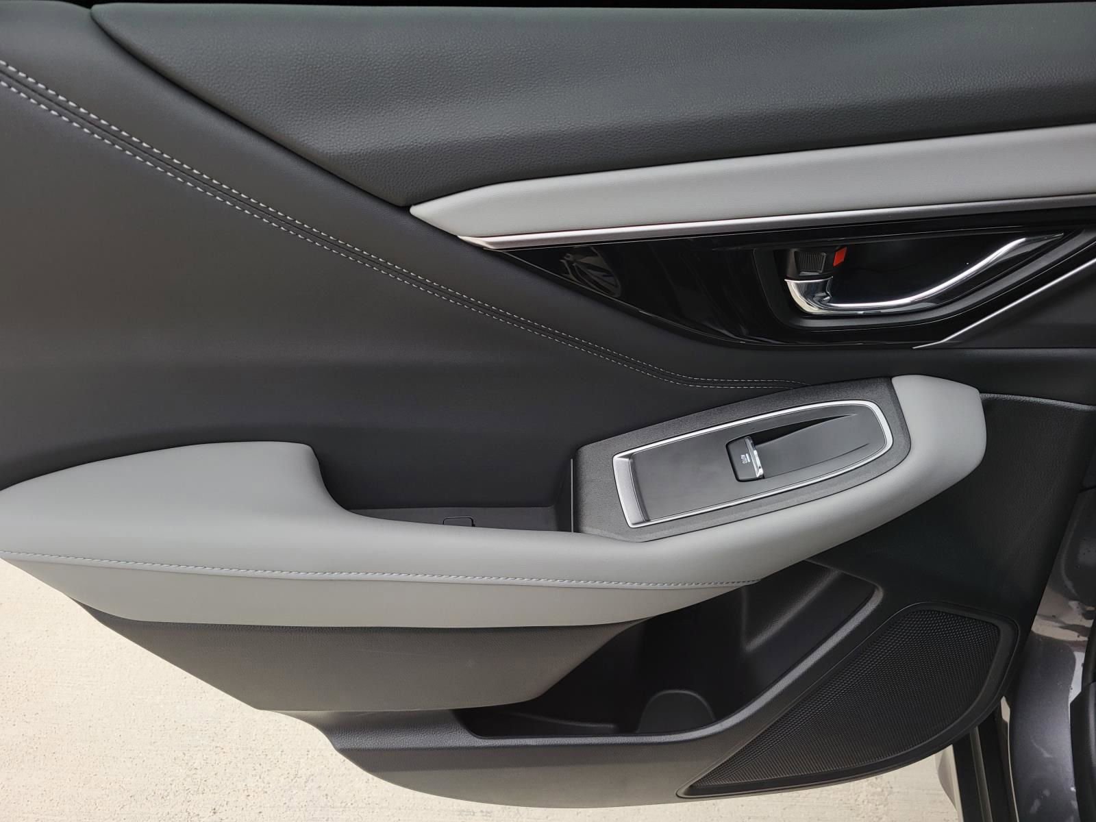 Certified 2025 Subaru Outback Limited image 12