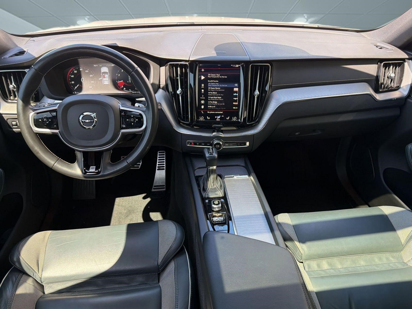 Used 2020 Volvo XC60 T5 R-Design w/ Protection Package Premier AWD/4WD image 23