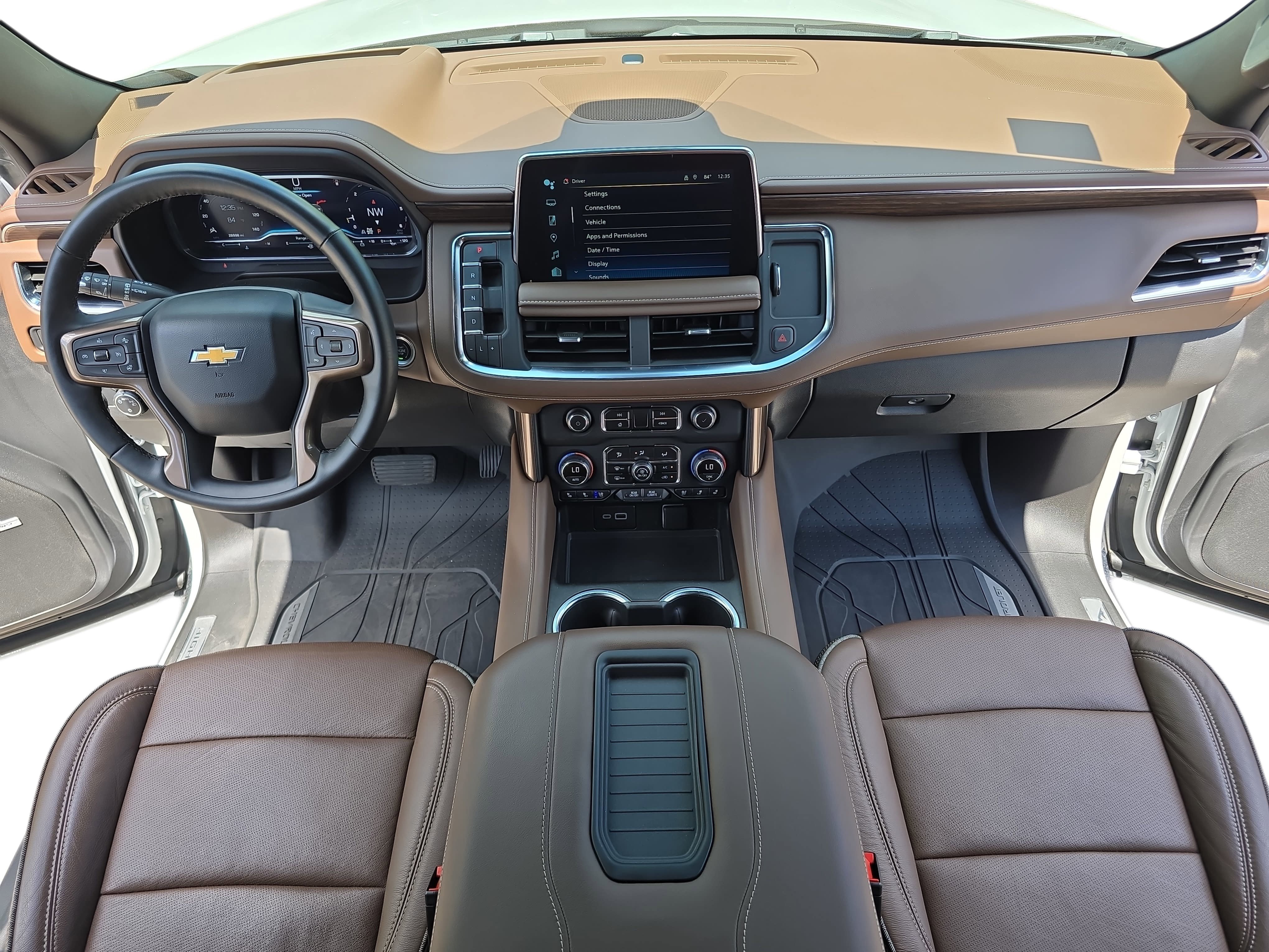 Used 2023 Chevrolet Tahoe High Country image 9
