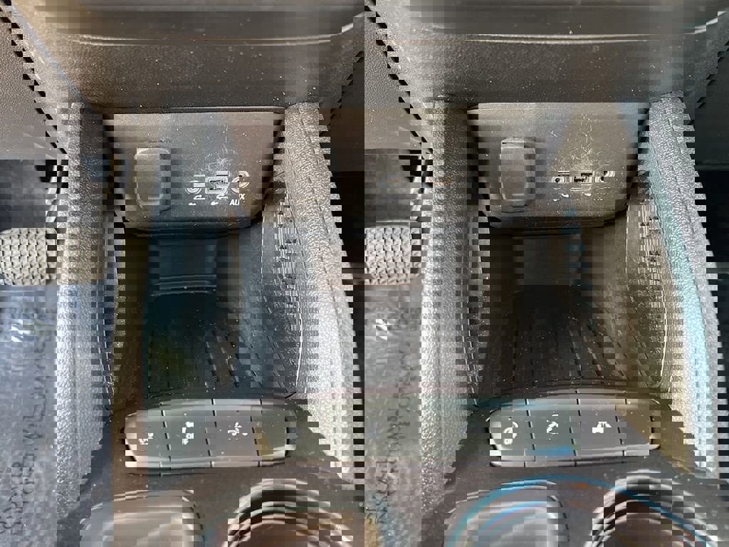 Used 2023 Chevrolet TrailBlazer LT w/ Convenience Package image 31