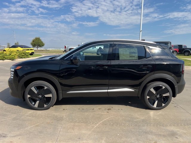 New 2026 Nissan Kicks SR image 4