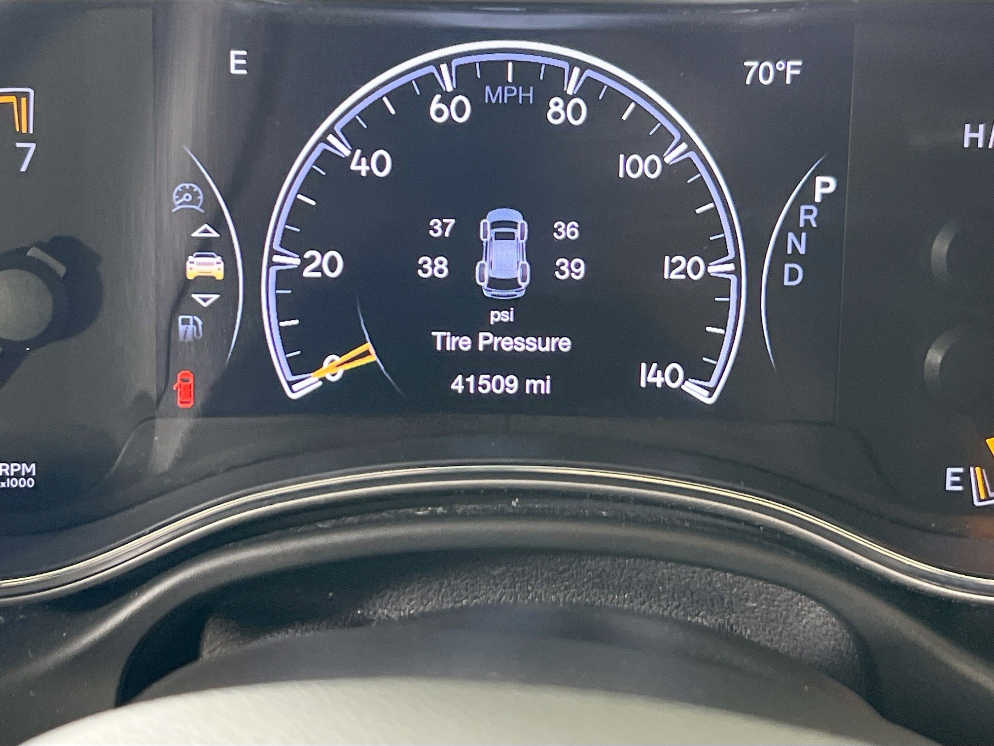 Used 2022 Jeep Grand Cherokee Laredo X image 12