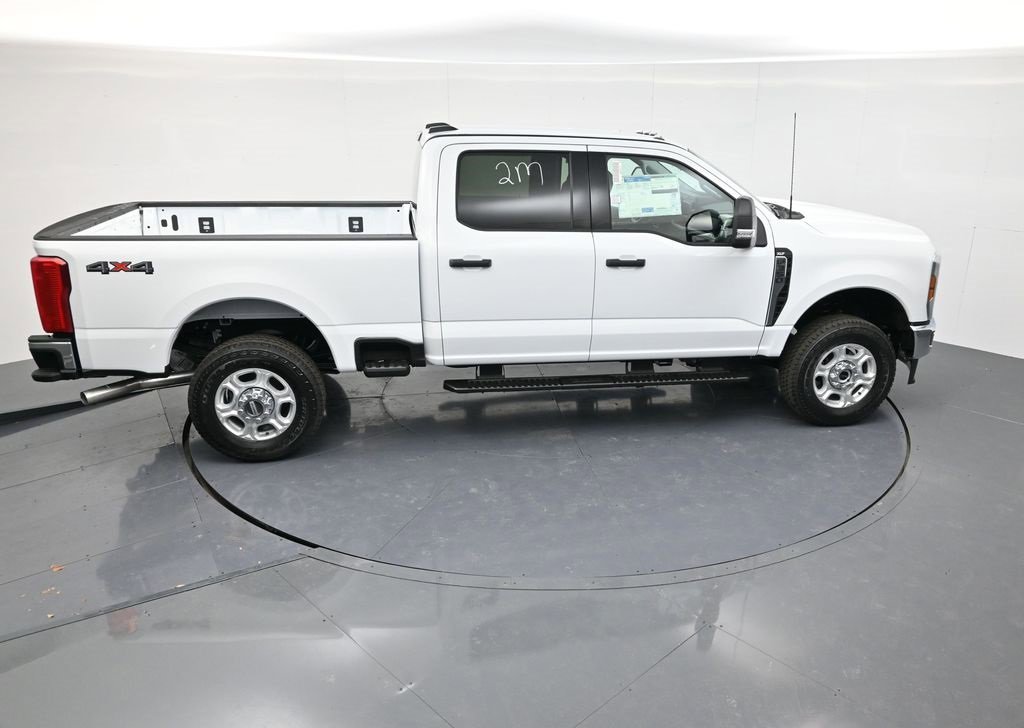New 2026 Ford F350 XLT image 39