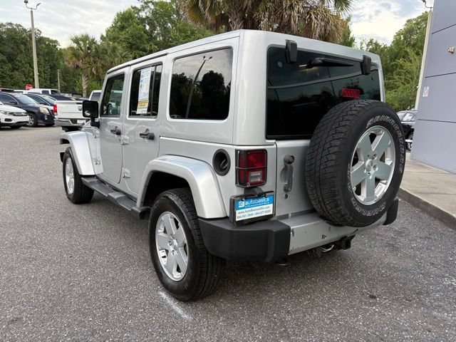 Used 2012 Jeep Wrangler Unlimited Sahara w/ Connectivity Group AWD/4WD image 3