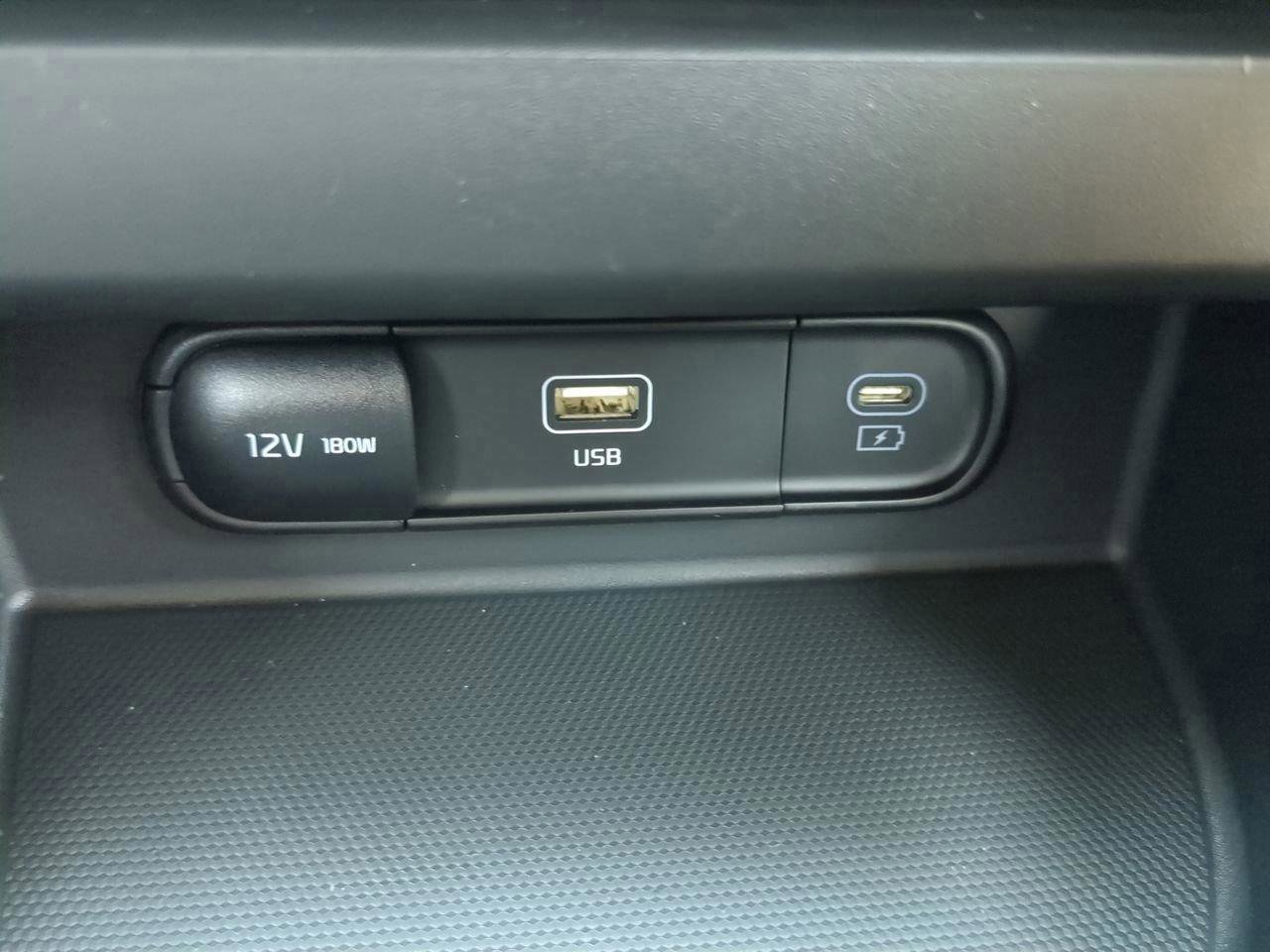 New 2026 Kia Seltos S FWD image 16