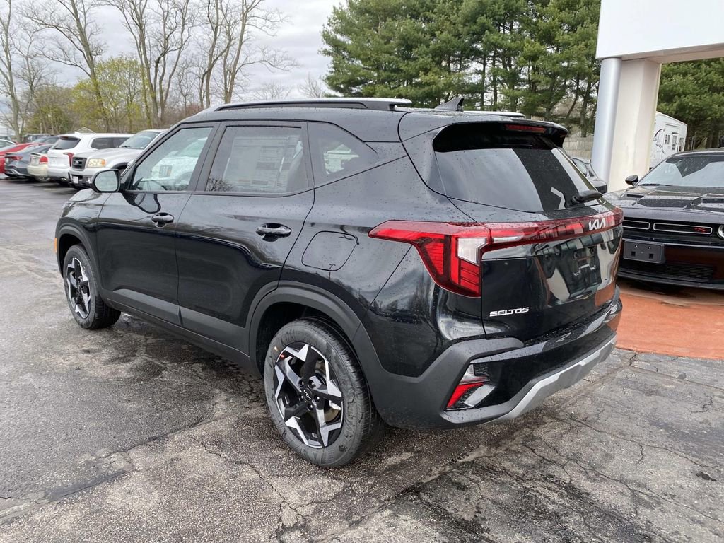 New 2026 Kia Seltos S AWD/4WD image 3