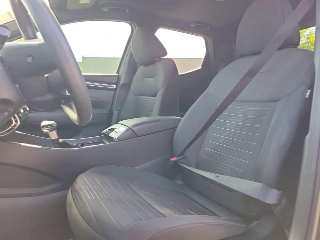 Used 2022 Hyundai Santa Cruz SEL w/ Activity Package FWD image 17