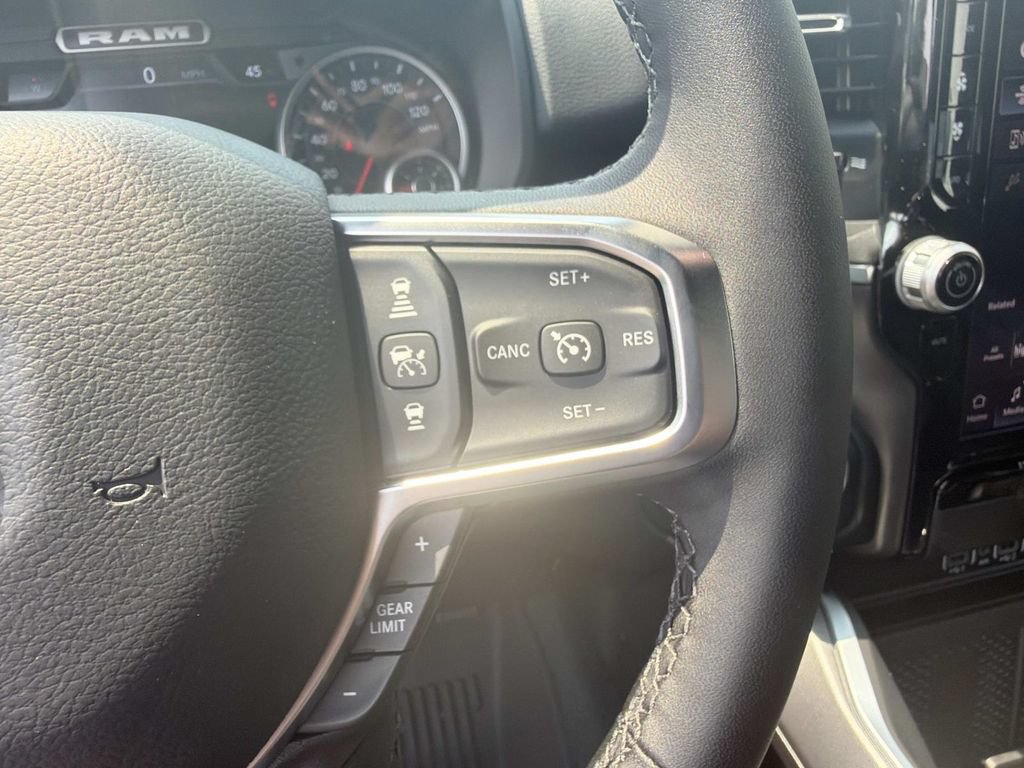 New 2026 RAM 1500 Big Horn AWD/4WD image 9