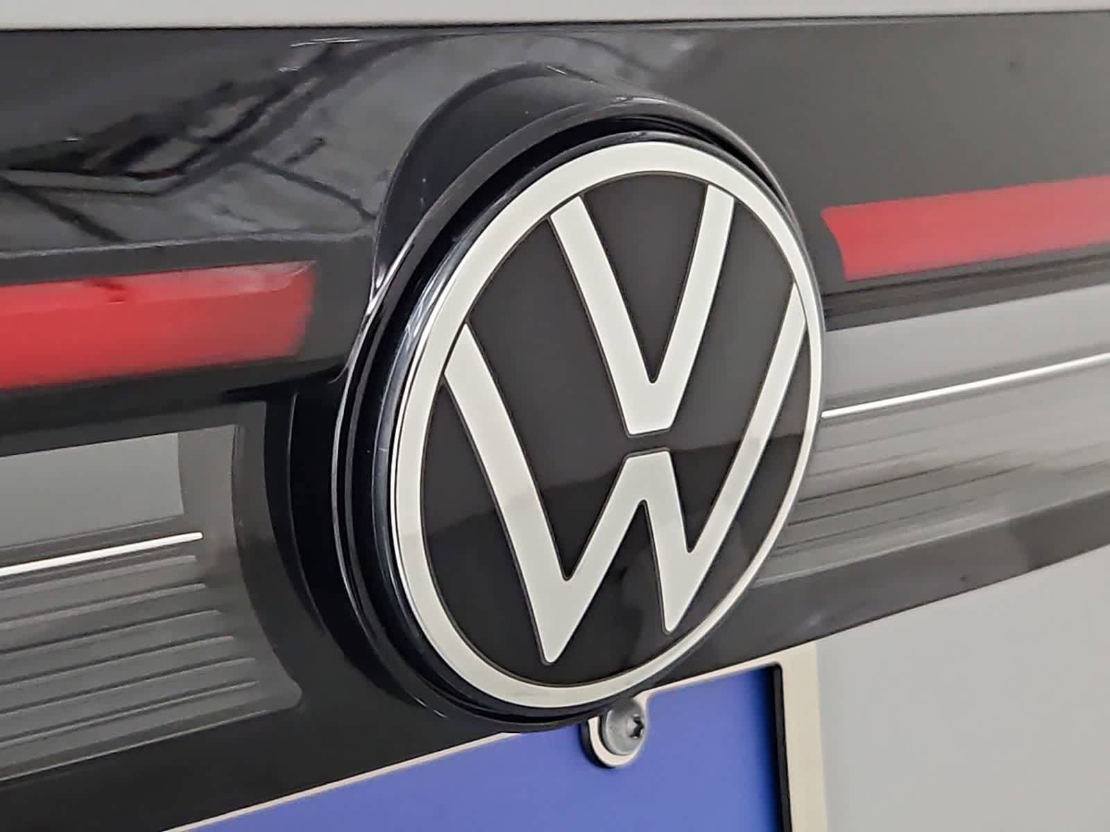 New 2026 Volkswagen Taos SEL AWD/4WD image 11