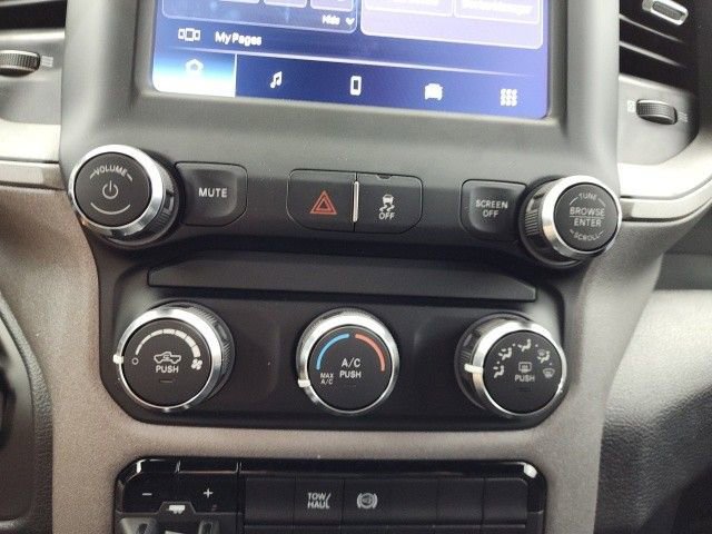 New 2024 RAM 3500 Tradesman image 31