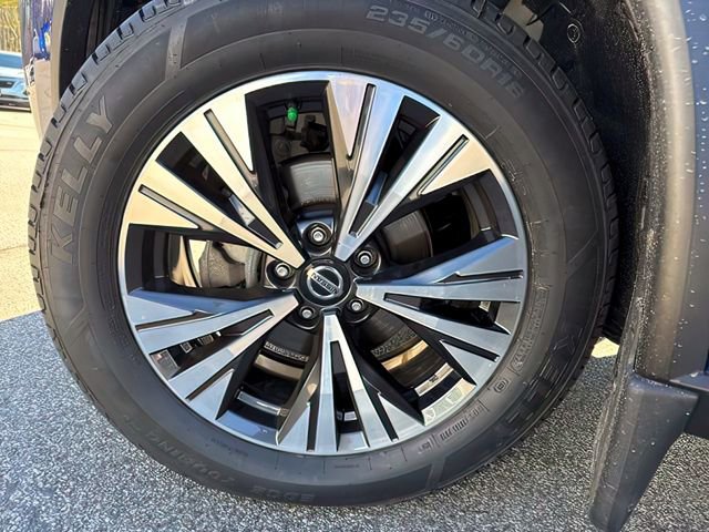 Used 2021 Nissan Rogue SV image 15